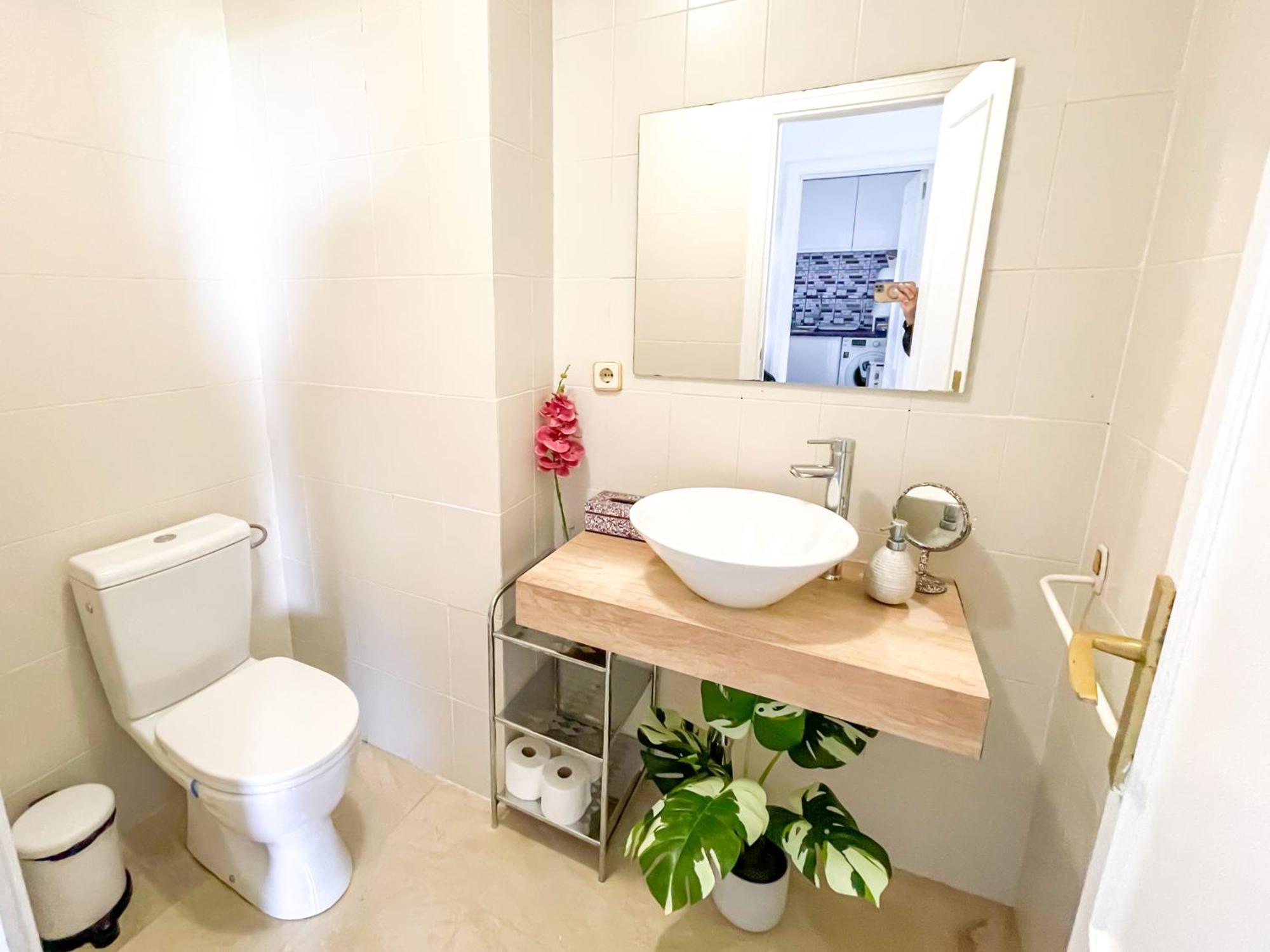 Modern Apartment With Terrace - 2 Min From The Beach 埃斯特波纳 外观 照片